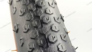 29790IMG_20240411_111347 Anvelopa Black Toro 28x1.65 700x42c (44-622) Saturn Ring, negru/maro (O056)