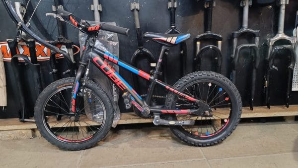 Bicicletă Copii Cube Race Series – Second Hand Verificată