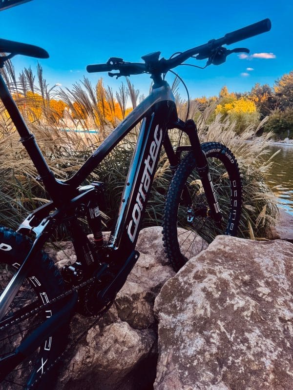 Bicicletă Electrică MTB Full-Suspension Motor Bosch 85Nm 750Wh Corratec RS 160 Factory – Bicicleta Second Hand Ocazie