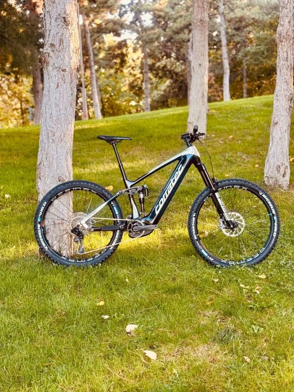 Bicicletă Electrică MTB Full-Suspension Motor Bosch 85Nm 750Wh