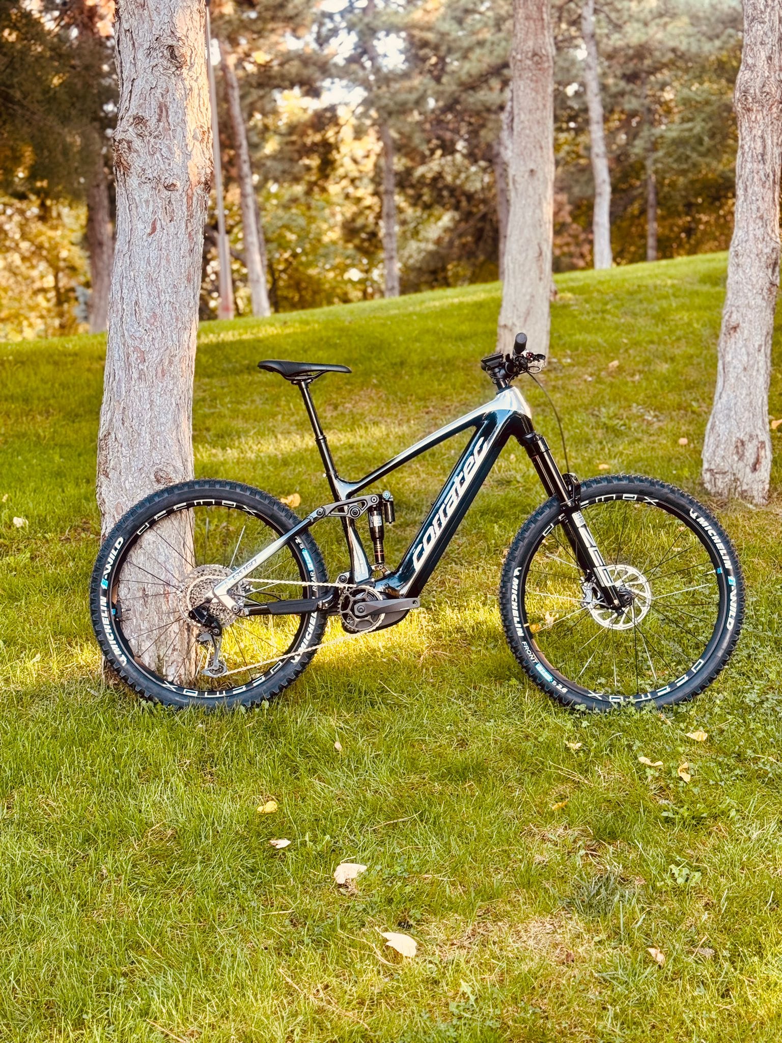 Bicicletă Electrică MTB Full-Suspension Motor Bosch 85Nm 750Wh Corratec RS 160 Factory – Bicicleta Second Hand Ocazie